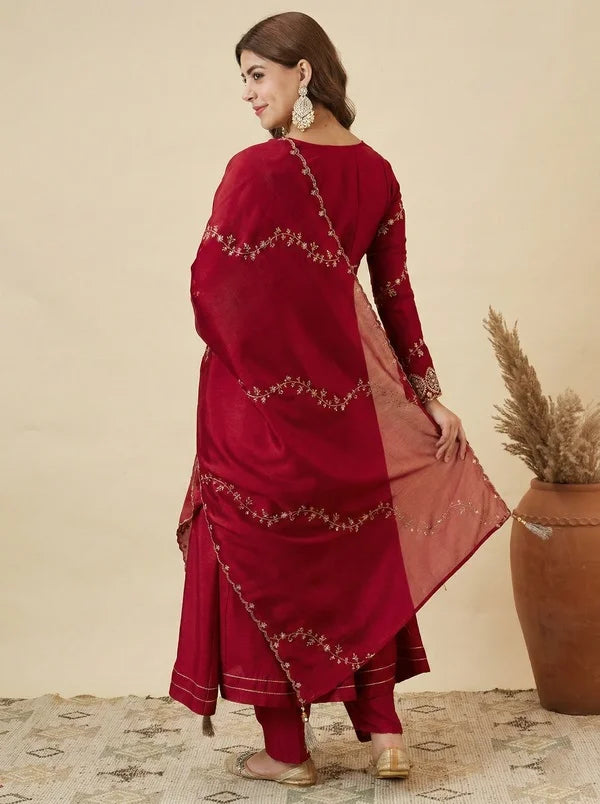 Women Red Embroidered Anarkali Kurta Pant Set With Dupatta